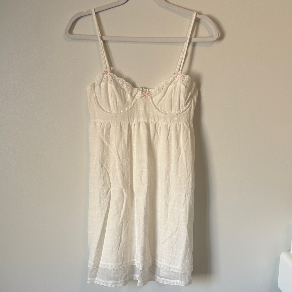 Elegant White eyelet Lace Trim Dress with pink bows